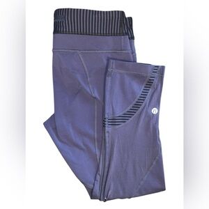 Lululemon Run Inspire Crop II Leggings – Blue Stripe Cadet, Size 6
